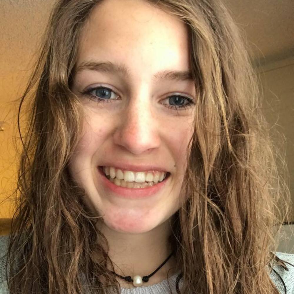 Meet your Posher, Alyssa